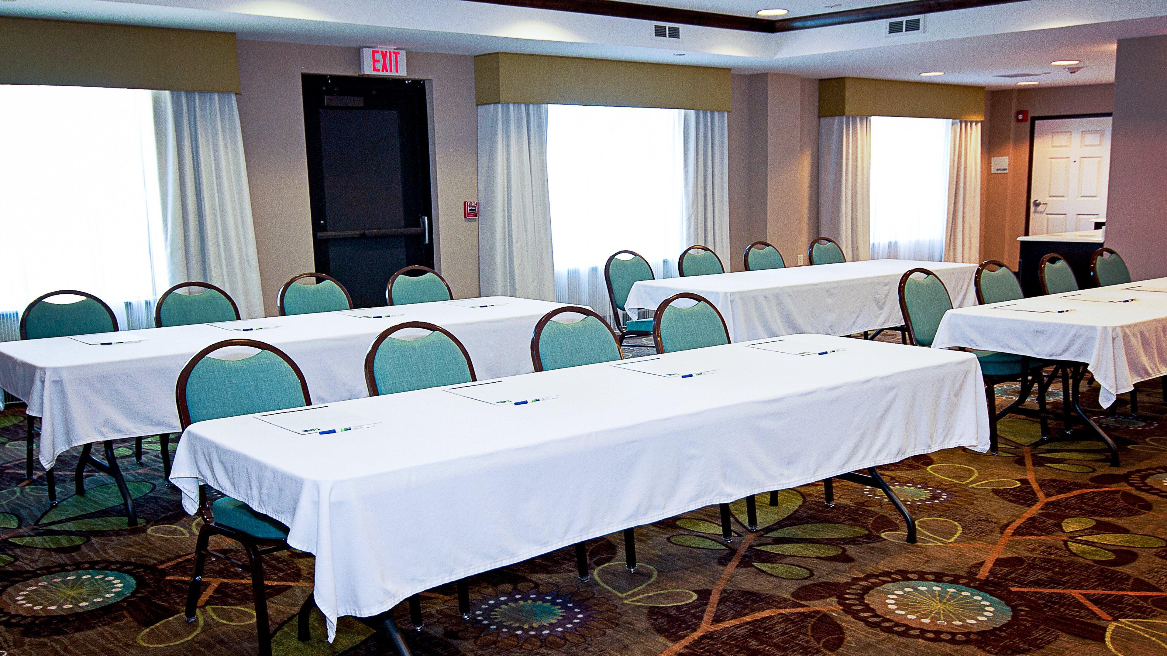 Holiday Inn Express Hotel & Suites Wichita Northeast By Ihg Ngoại thất bức ảnh