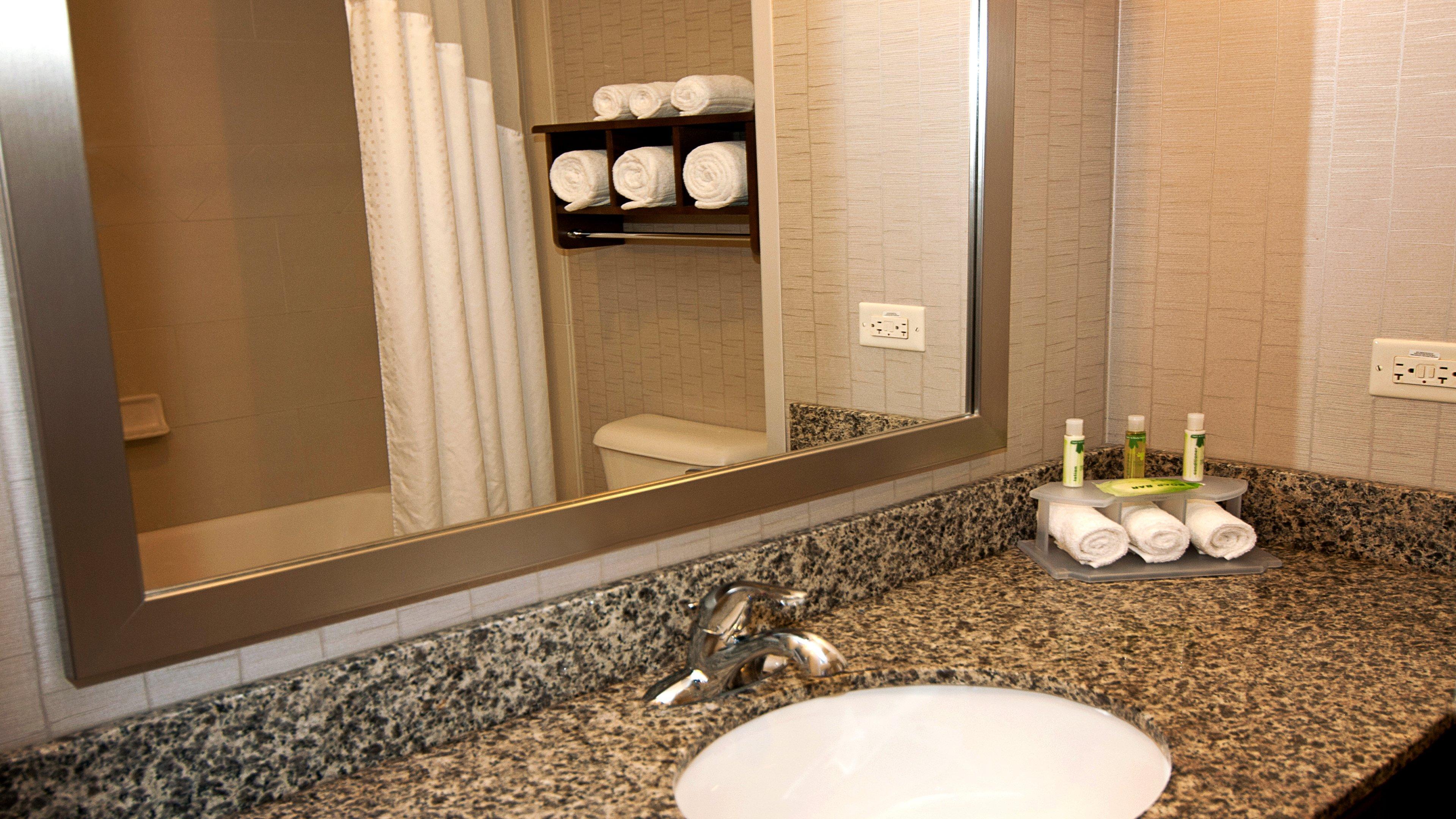 Holiday Inn Express Hotel & Suites Wichita Northeast By Ihg Ngoại thất bức ảnh