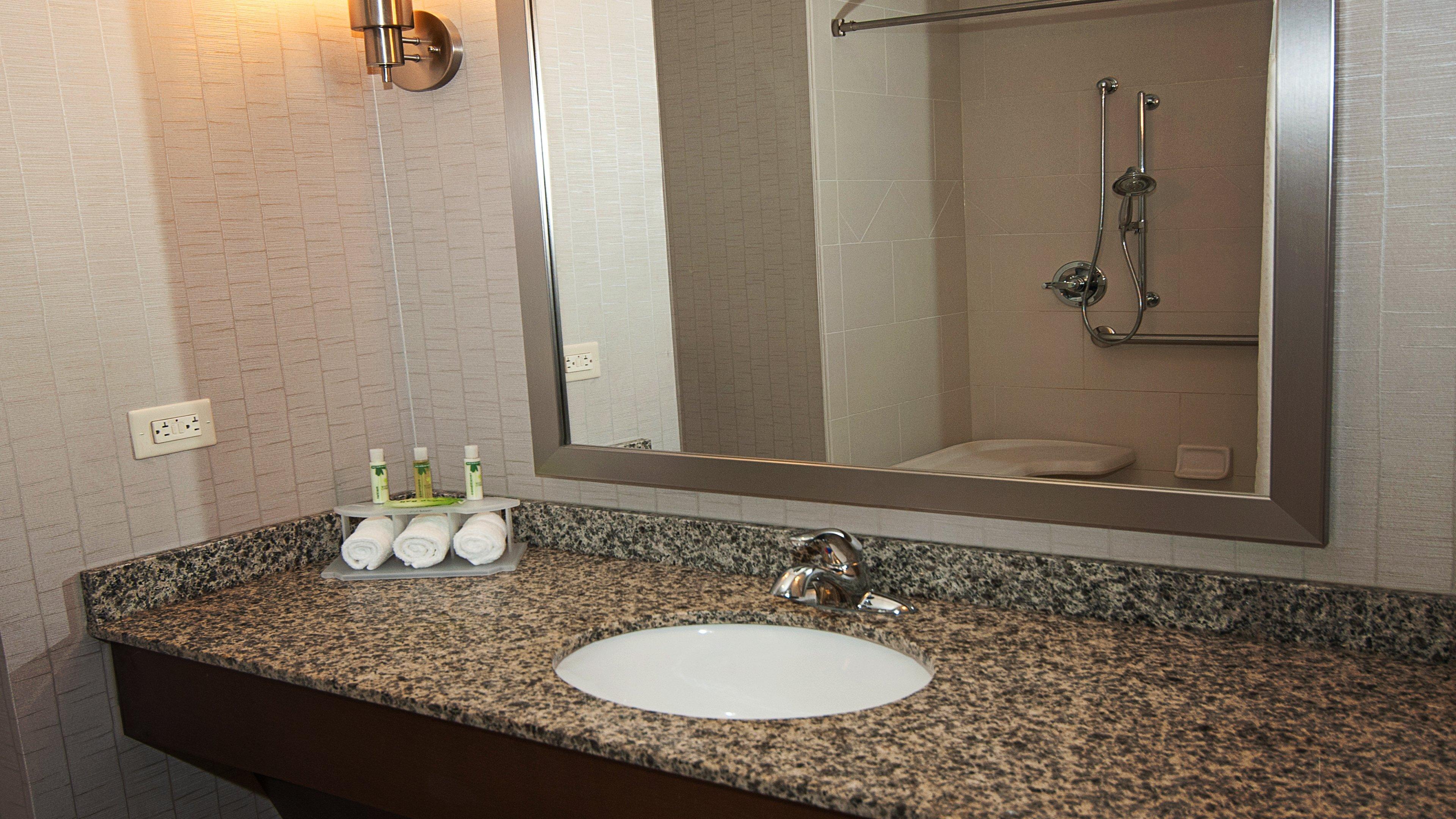 Holiday Inn Express Hotel & Suites Wichita Northeast By Ihg Ngoại thất bức ảnh